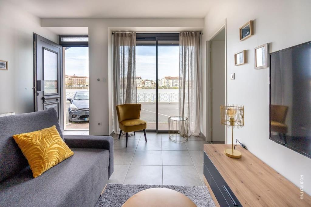 Appartement T2 Climatise Le Quai 391 Saint-Laurent-sur-Saone Exterior photo